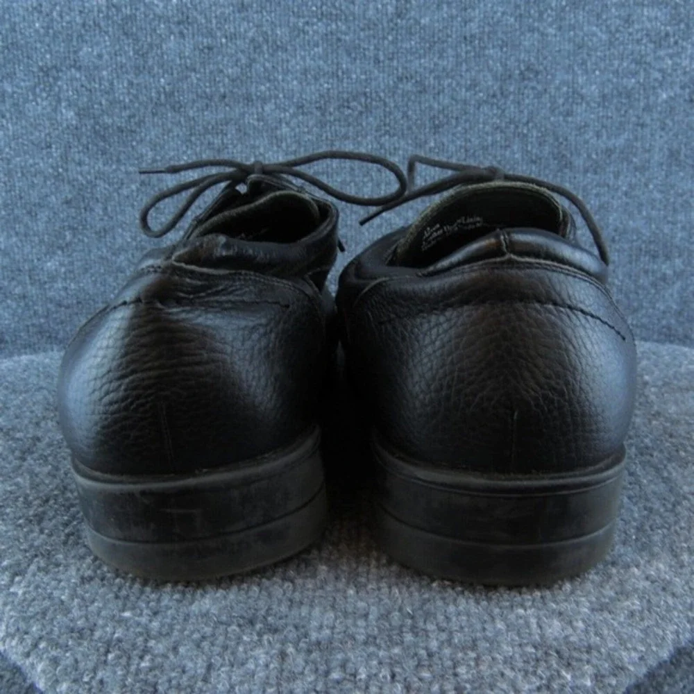 Claiborne welcome shoe
